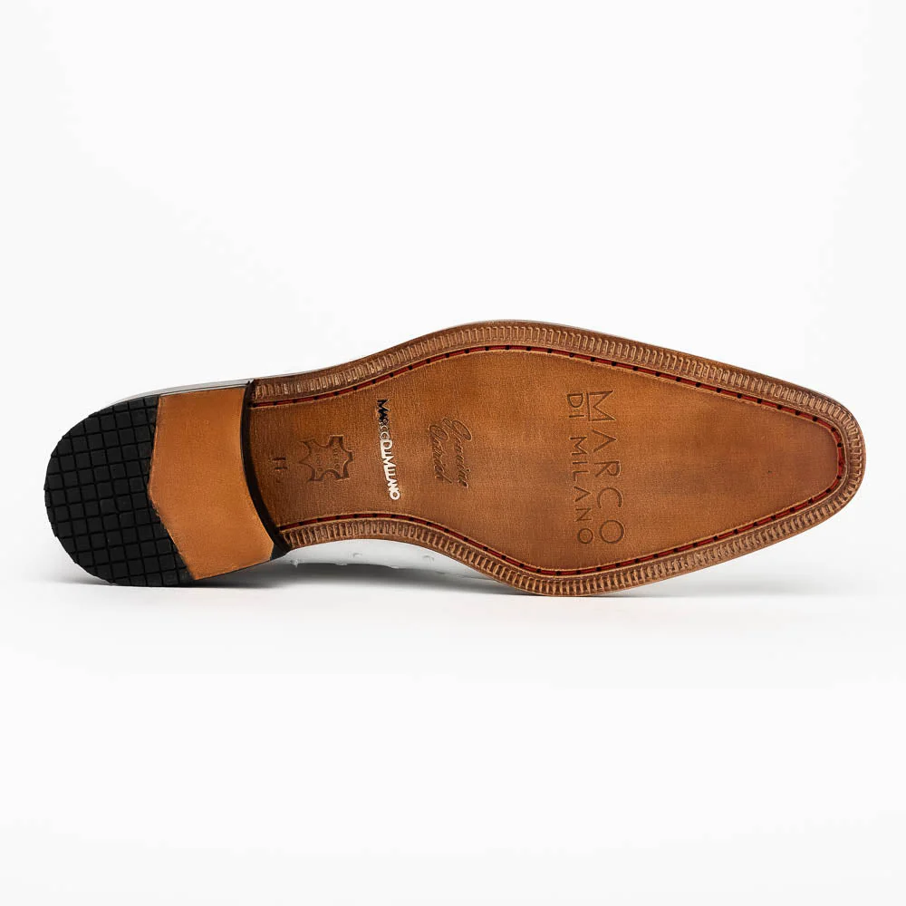Criss  White - Image 5