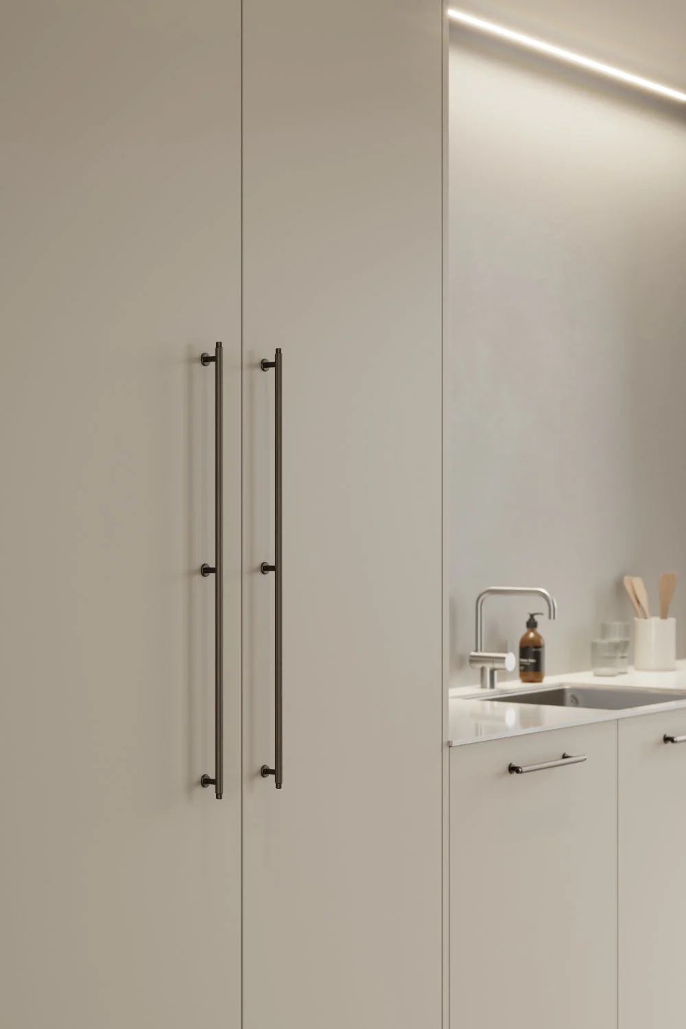 Dark Rubbed Bronze "Villa" Cabinet Knobs and Pulls | Fluted Cabinet Hardware - Image 5