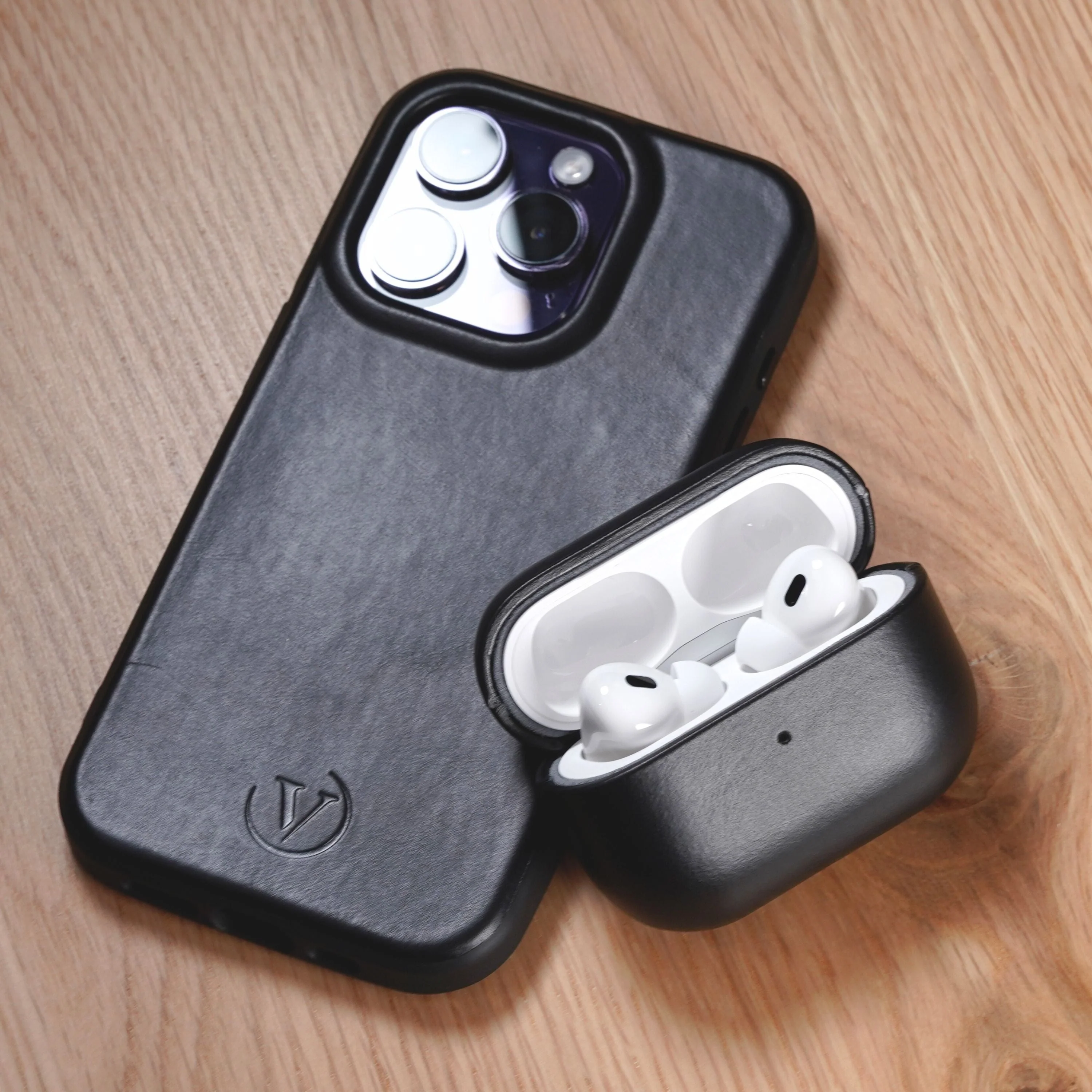 Prime VN602 Leather AirPods Pro 2 Case - Image 4