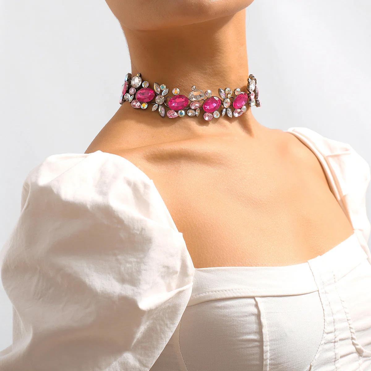 Temperamental Minority Imitation Diamond Popular Necklace Light Luxury Heavy Industry Alloy Clavicle Chain - Image 4