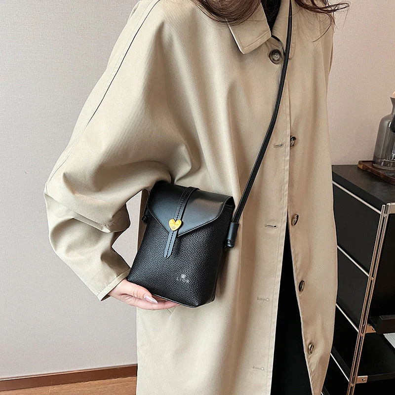 Vintage Fashion Heart Crossbody Shoulder Purse - Image 12