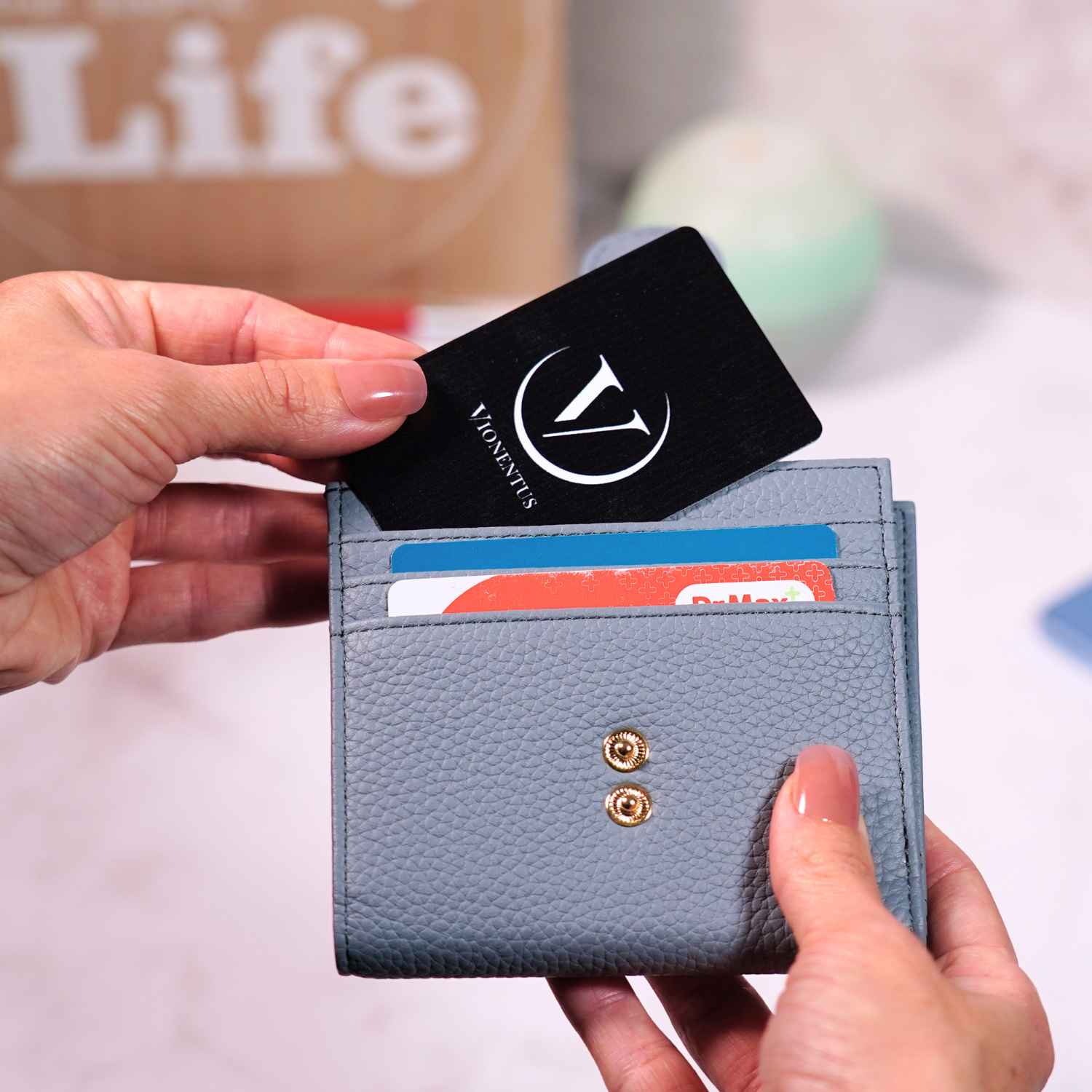 Women's AirTag Wallet Deluxe Smart VN300 - Image 19